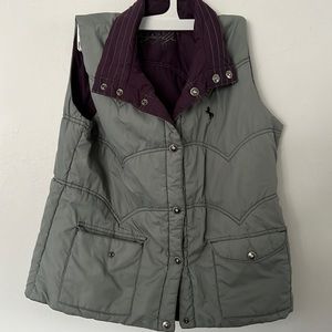 Reversible vest